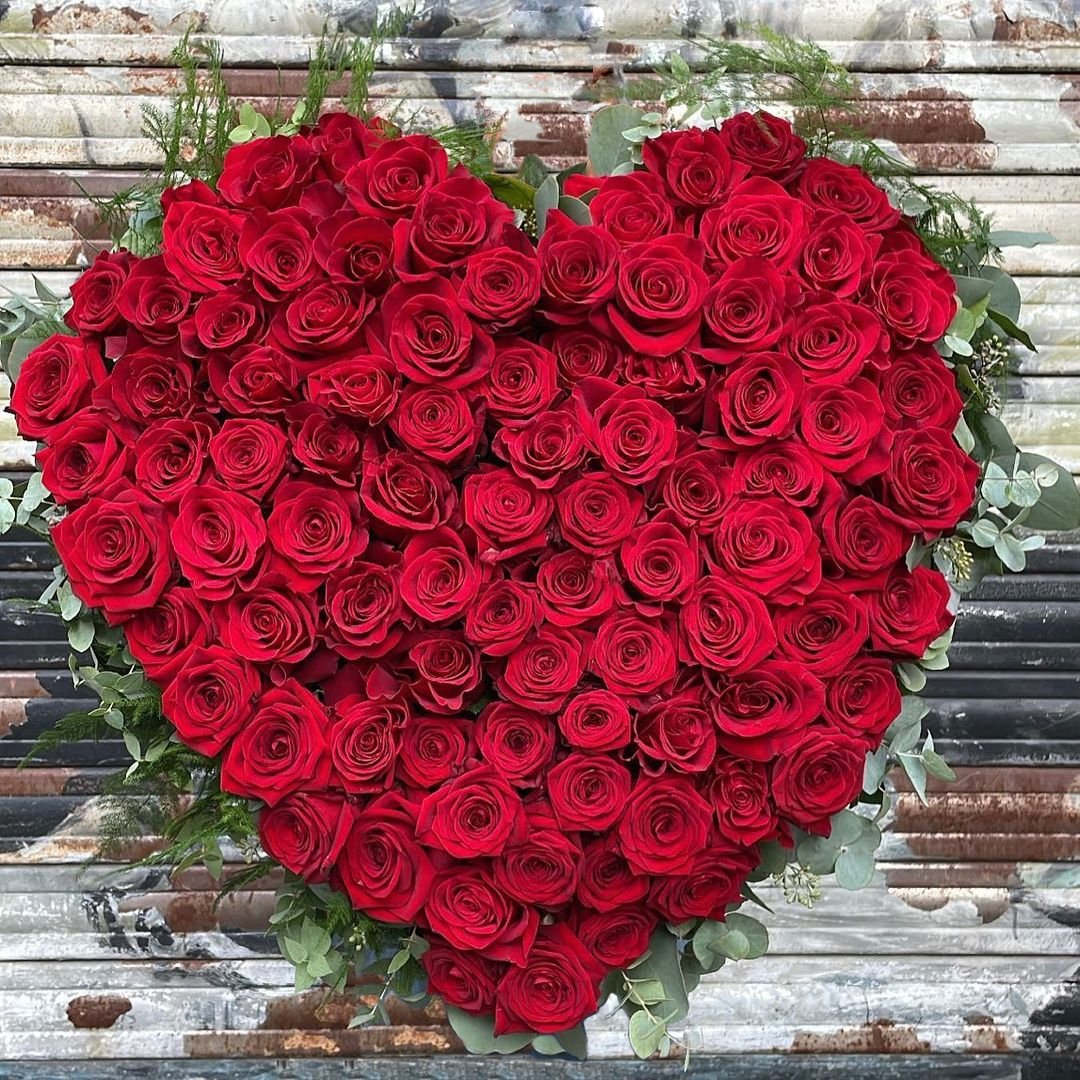 Cuore grande di Rose Rosse - DELUXY